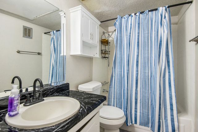 5618 Boca Raton Boulevard 143, Fort Worth, TX 76112