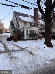 65 ARDMORE AVE, Lansdowne, PA 19050