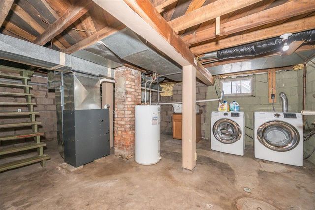 3933 W Austin Street, Duluth, MN 55803