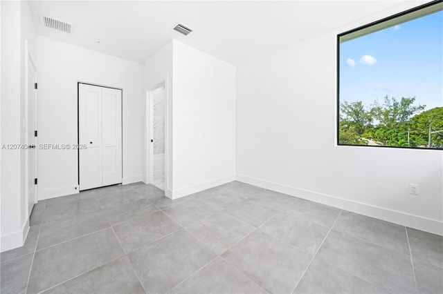 1780 NW 5th Street, Miami, FL 33136