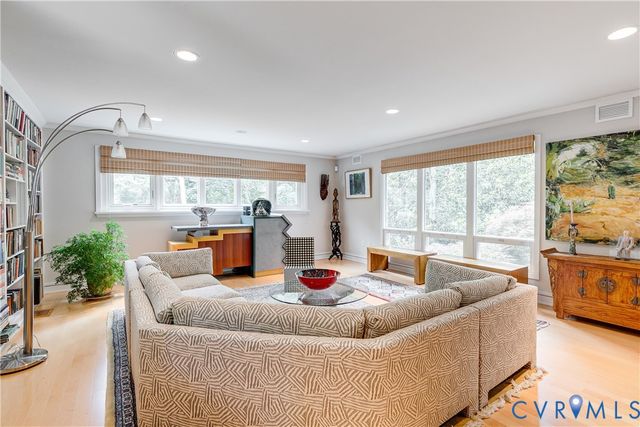 220 Ampthill Rd, Richmond, VA 23226