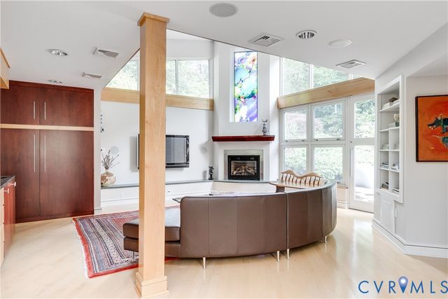 220 Ampthill Rd, Richmond, VA 23226