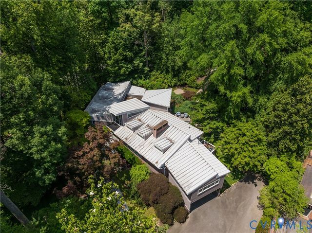 220 Ampthill Rd, Richmond, VA 23226