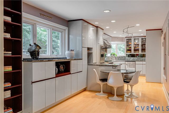 220 Ampthill Rd, Richmond, VA 23226