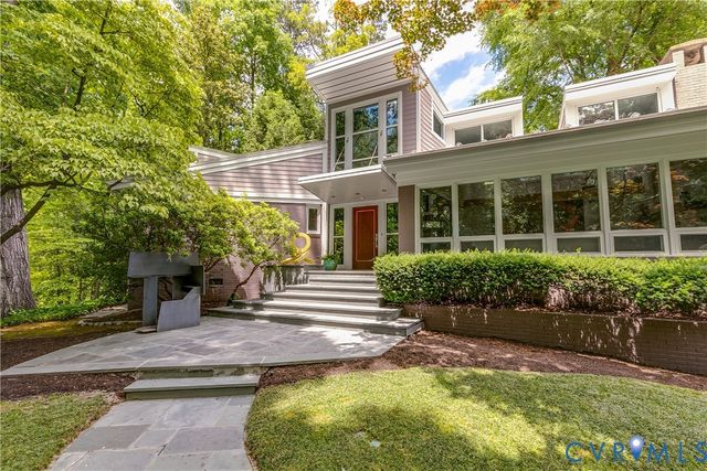 220 Ampthill Rd, Richmond, VA 23226