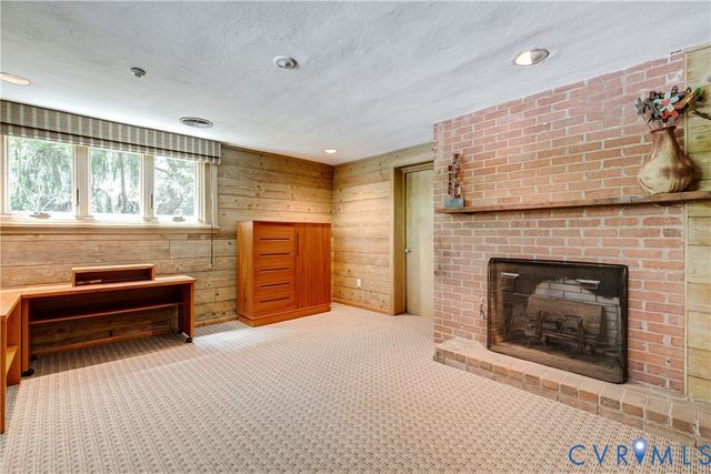 220 Ampthill Rd, Richmond, VA 23226