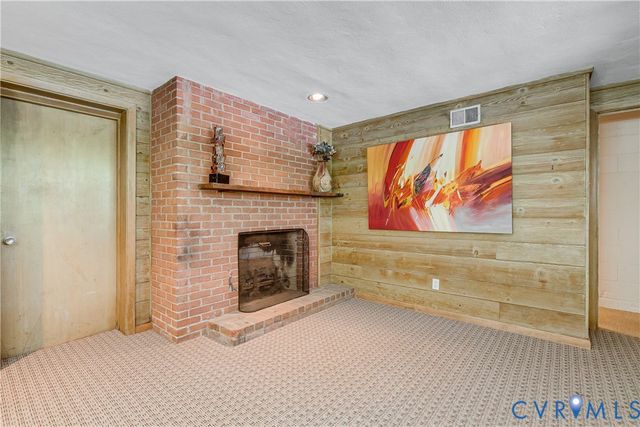 220 Ampthill Rd, Richmond, VA 23226