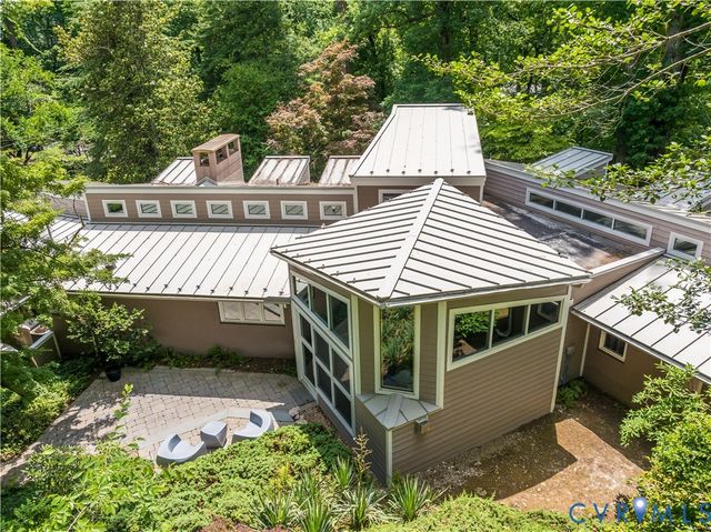 220 Ampthill Rd, Richmond, VA 23226