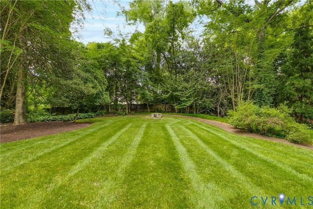 220 Ampthill Rd, Richmond, VA 23226
