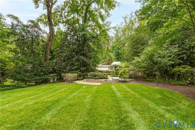 220 Ampthill Rd, Richmond, VA 23226