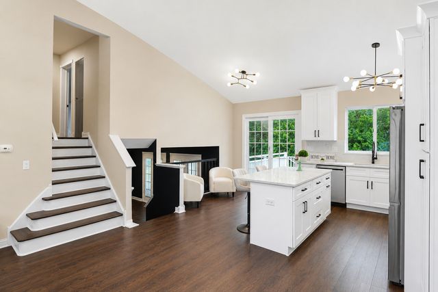 1414 Montauk Court, Bartlett, IL 60103
