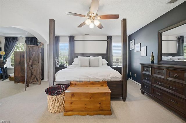 2572 Seven Kings RD, Virginia Beach, VA 23456