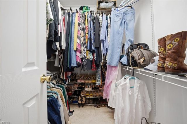 2572 Seven Kings RD, Virginia Beach, VA 23456