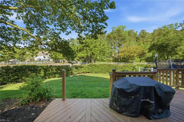 2572 Seven Kings RD, Virginia Beach, VA 23456