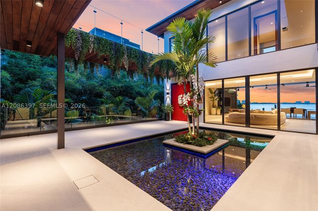 857 N Shore Dr, Miami Beach, FL 33141