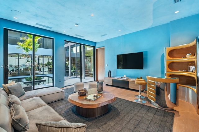857 N Shore Dr, Miami Beach, FL 33141