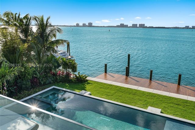 857 N Shore Dr, Miami Beach, FL 33141