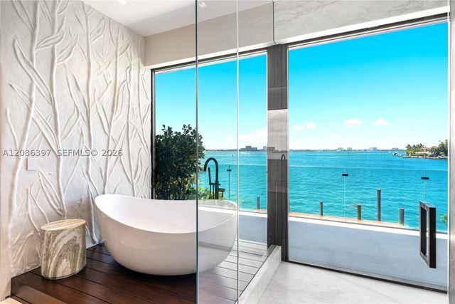 857 N Shore Dr, Miami Beach, FL 33141