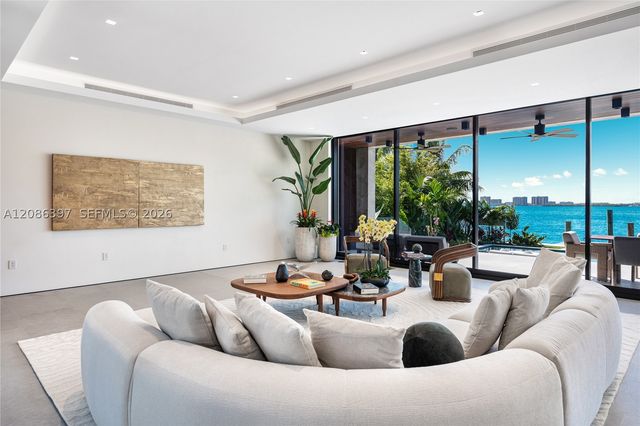 857 N Shore Dr, Miami Beach, FL 33141