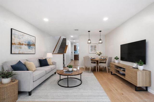 17 Knoll View, Ossining, NY 10562