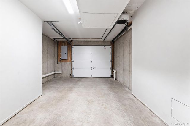 17 Knoll View, Ossining, NY 10562