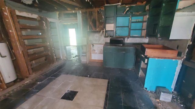 4821 Burma Road, Houston, TX 77033