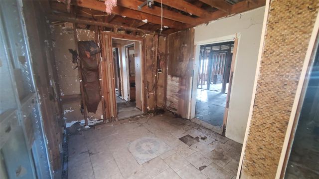 4821 Burma Road, Houston, TX 77033