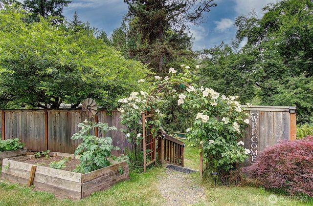 19432 NE Mattson Rd, Brush Prairie, WA 98606
