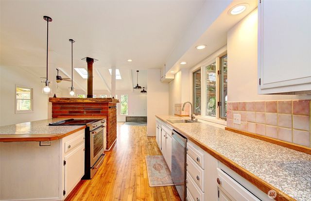 19432 NE Mattson Rd, Brush Prairie, WA 98606