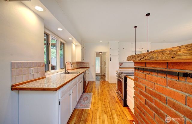 19432 NE Mattson Rd, Brush Prairie, WA 98606