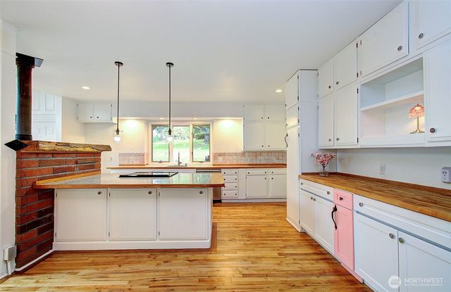 19432 NE Mattson Rd, Brush Prairie, WA 98606