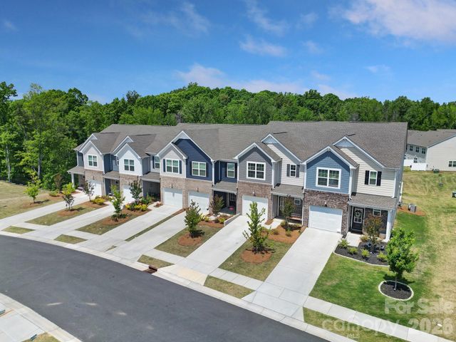 8042 Scarlet Maple Lane, Fort Mill, SC 29708