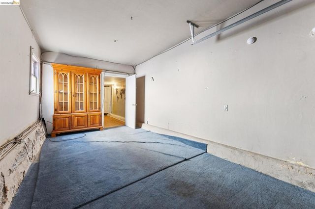 978 43Rd St, Oakland, CA 94608