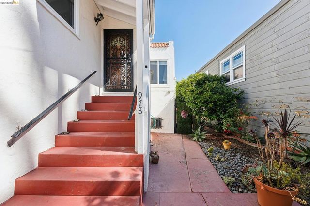 978 43Rd St, Oakland, CA 94608