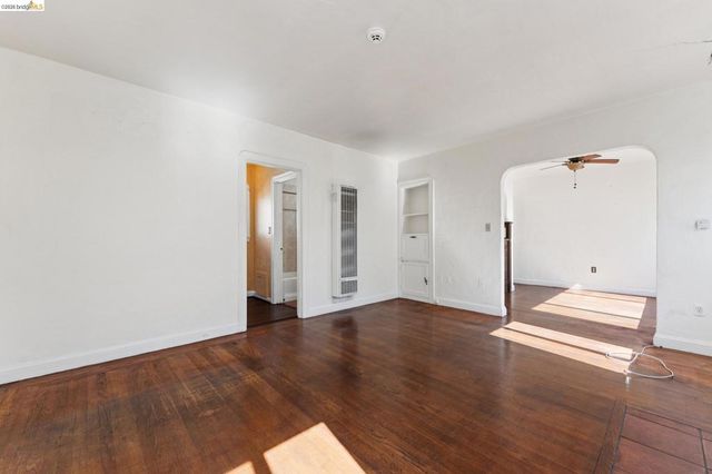 978 43Rd St, Oakland, CA 94608
