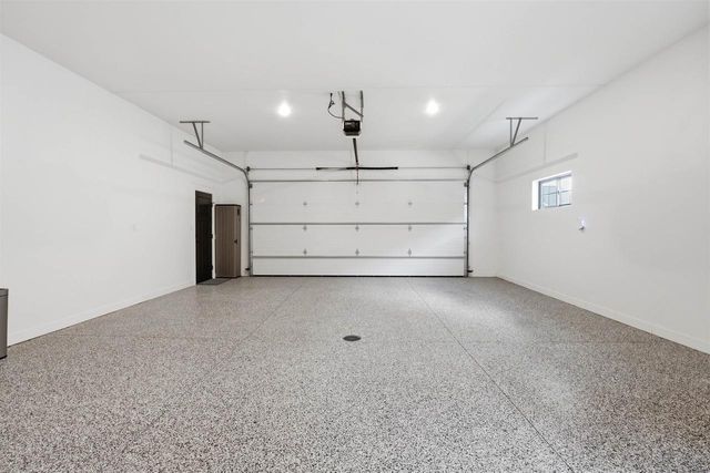 901 CLOVER COURT, Menasha, WI 54952