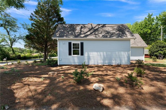 7 Litchfield Street, Cartersville, GA 30120