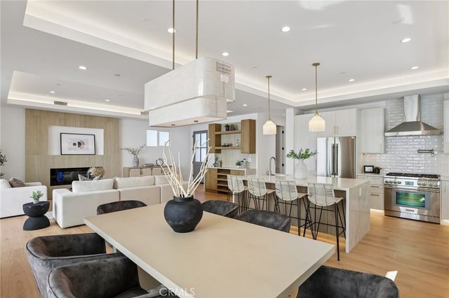 2019 Huntington Lane B, Redondo Beach, CA 90278