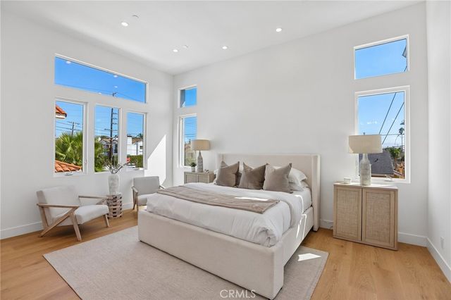 2019 Huntington Lane B, Redondo Beach, CA 90278