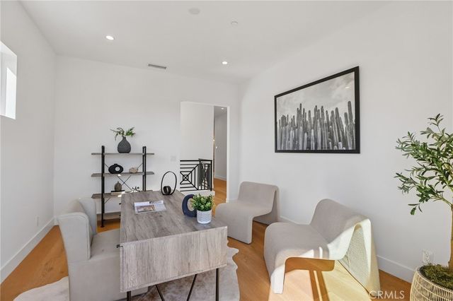 2019 Huntington Lane B, Redondo Beach, CA 90278