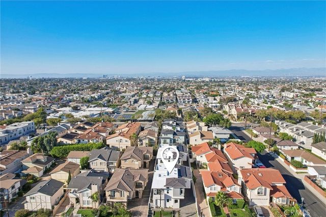 2019 Huntington Lane B, Redondo Beach, CA 90278
