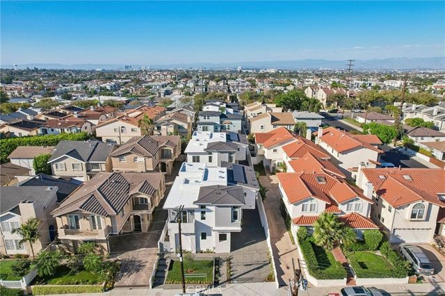 2019 Huntington Lane B, Redondo Beach, CA 90278