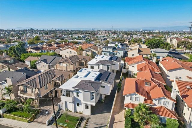 2019 Huntington Lane B, Redondo Beach, CA 90278