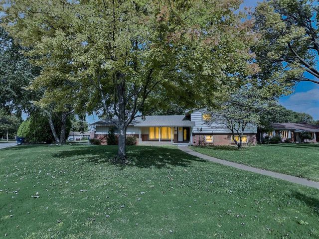 1150 N Wood Ave, Wichita, KS 67212