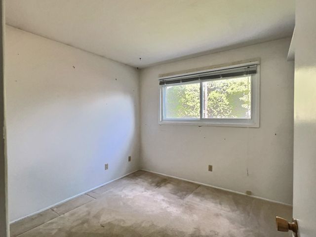 1150 N Wood Ave, Wichita, KS 67212