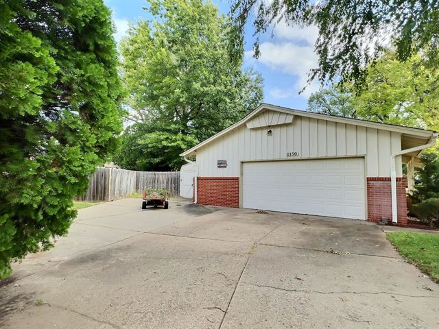 1150 N Wood Ave, Wichita, KS 67212