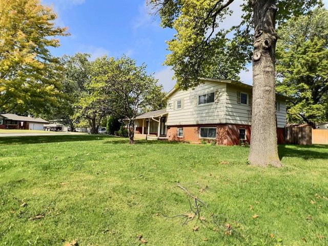 1150 N Wood Ave, Wichita, KS 67212