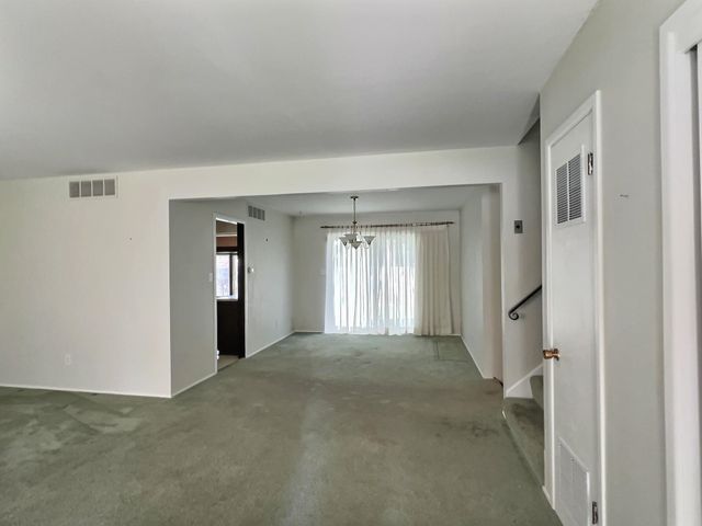 1150 N Wood Ave, Wichita, KS 67212