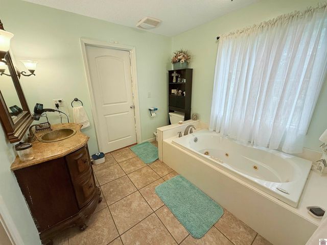 575 N Sutton Lane, Mayfield, KY 42066