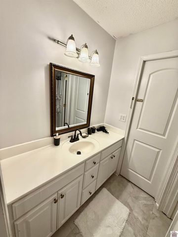 575 N Sutton Lane, Mayfield, KY 42066